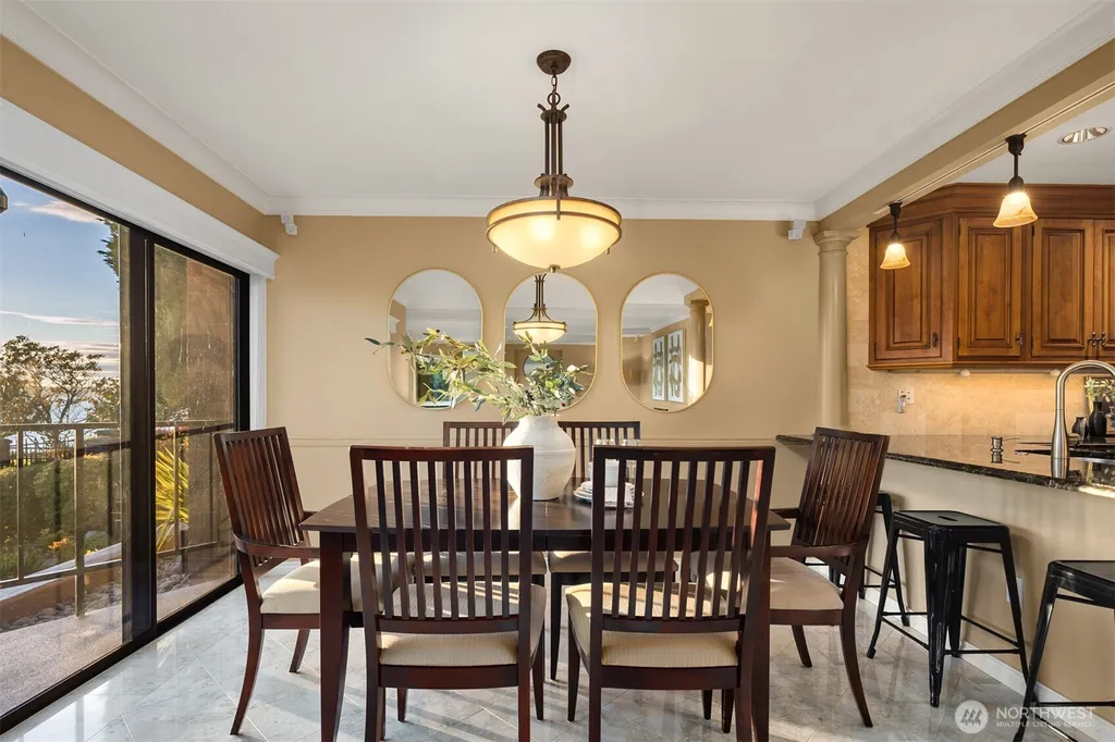 6436 Lake Washington Boulevard NE Kirkland WA 98033
