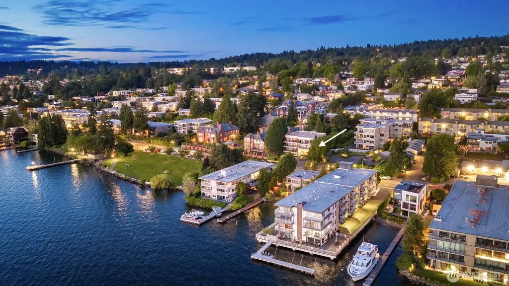 6436 Lake Washington Boulevard NE Kirkland WA 98033