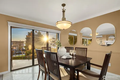 6436 Lake Washington Boulevard NE Kirkland WA 98033