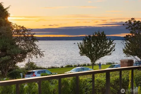 6436 Lake Washington Boulevard NE Kirkland WA 98033