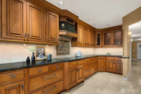 6436 Lake Washington Boulevard NE Kirkland WA 98033