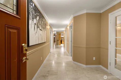 6436 Lake Washington Boulevard NE Kirkland WA 98033