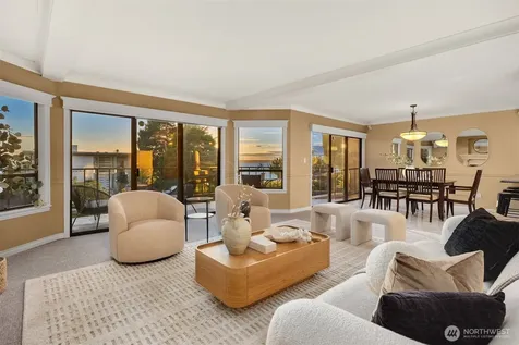 6436 Lake Washington Boulevard NE Kirkland WA 98033