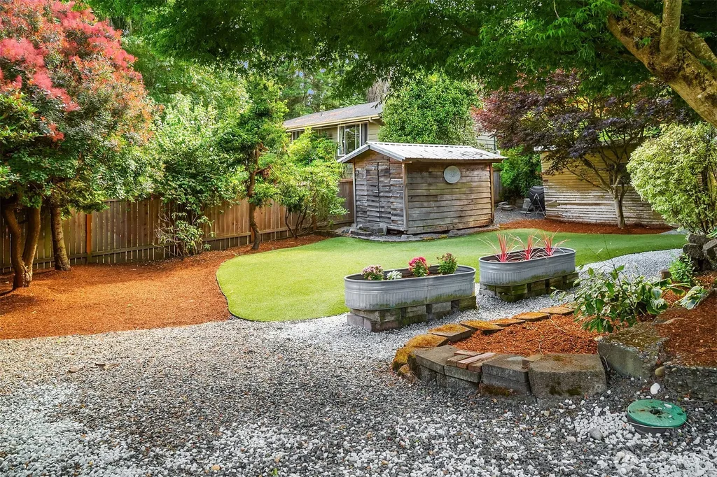 4900 238th Place SW Mountlake Terrace WA 98043