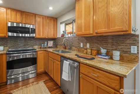 4900 238th Place SW Mountlake Terrace WA 98043