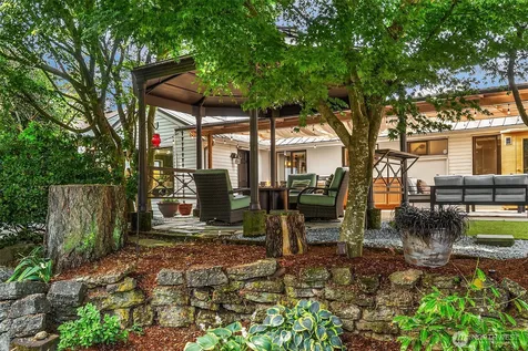 4900 238th Place SW Mountlake Terrace WA 98043