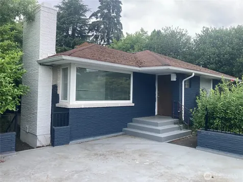 6925 52nd Avenue S Seattle WA 98118