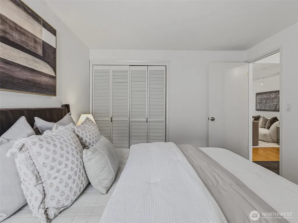 8701 35th Avenue NE Seattle WA 98115