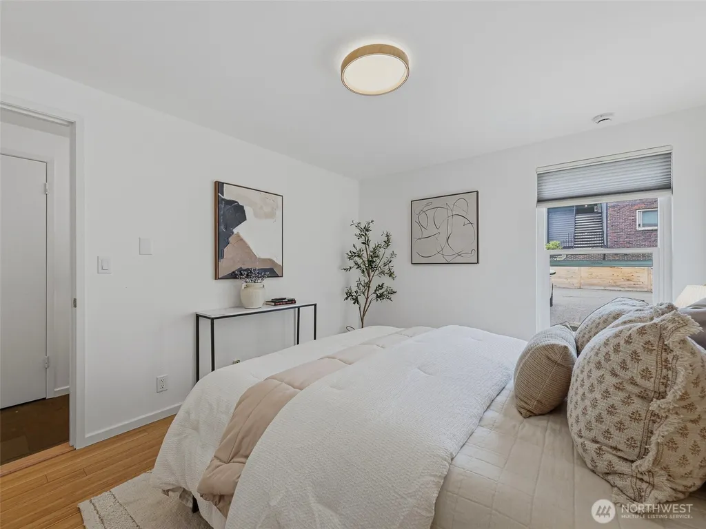 8701 35th Avenue NE Seattle WA 98115