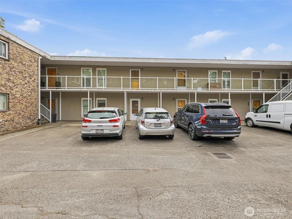8701 35th Avenue NE Seattle WA 98115