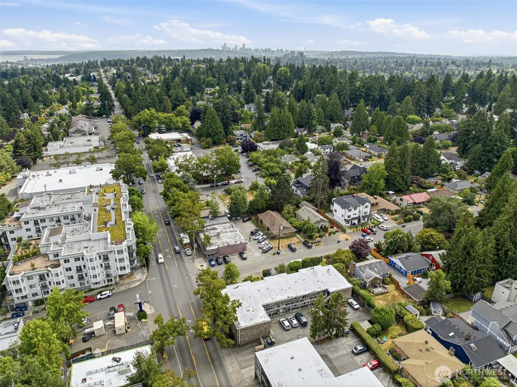 8701 35th Avenue NE Seattle WA 98115