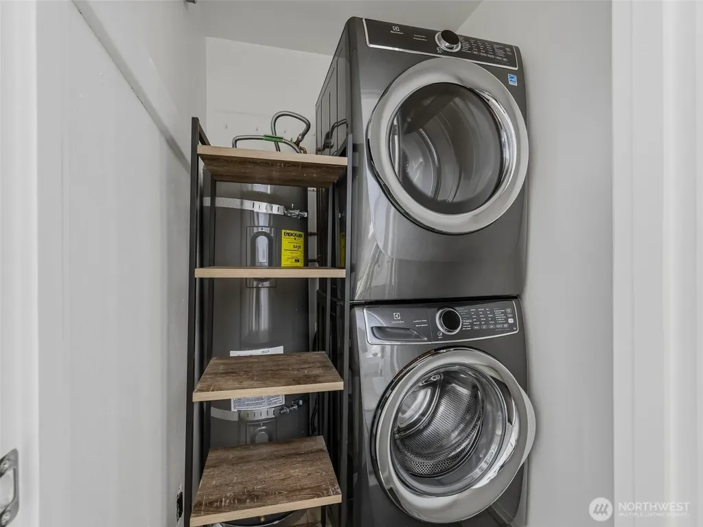 8701 35th Avenue NE Seattle WA 98115