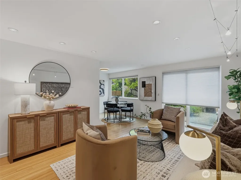 8701 35th Avenue NE Seattle WA 98115