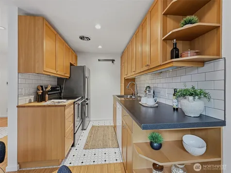 8701 35th Avenue NE Seattle WA 98115