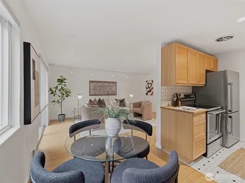 8701 35th Avenue NE Seattle WA 98115