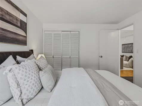 8701 35th Avenue NE Seattle WA 98115