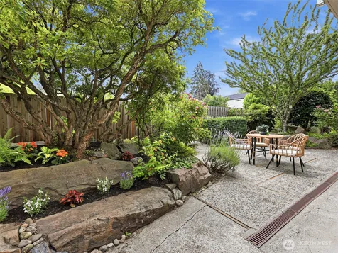 8701 35th Avenue NE Seattle WA 98115