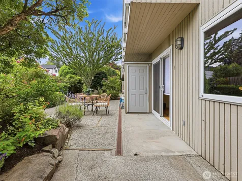 8701 35th Avenue NE Seattle WA 98115