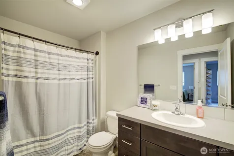 3240 104th Drive NE Lake Stevens WA 98258