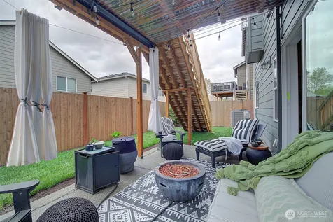 3240 104th Drive NE Lake Stevens WA 98258