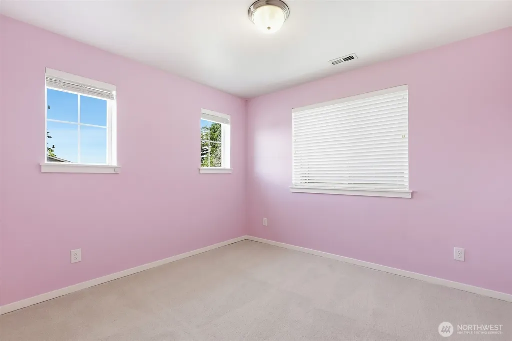24520 96th Avenue S Kent WA 98030