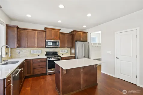 24520 96th Avenue S Kent WA 98030