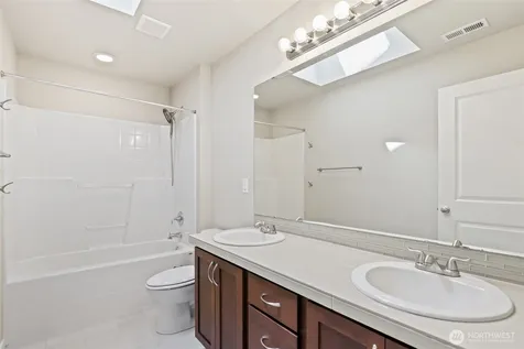 24520 96th Avenue S Kent WA 98030
