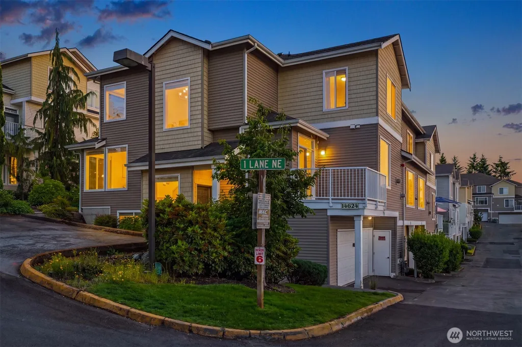 14624 1st Lane NE Duvall WA 98019