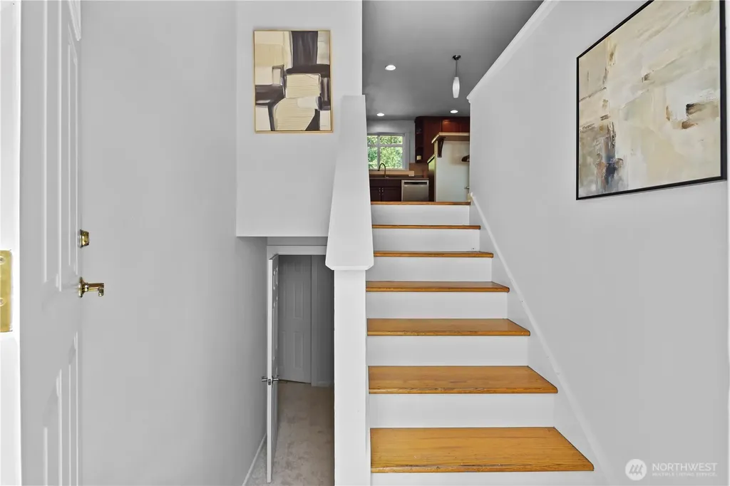 14556 75th Avenue NE Kenmore WA 98028