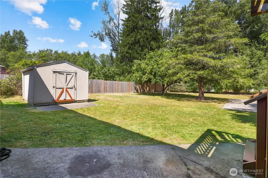 14556 75th Avenue NE Kenmore WA 98028