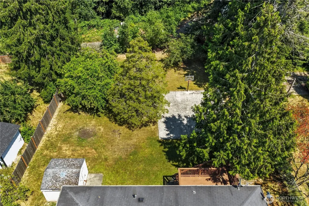 14556 75th Avenue NE Kenmore WA 98028