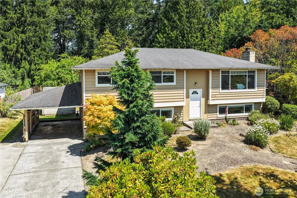 14556 75th Avenue NE Kenmore WA 98028