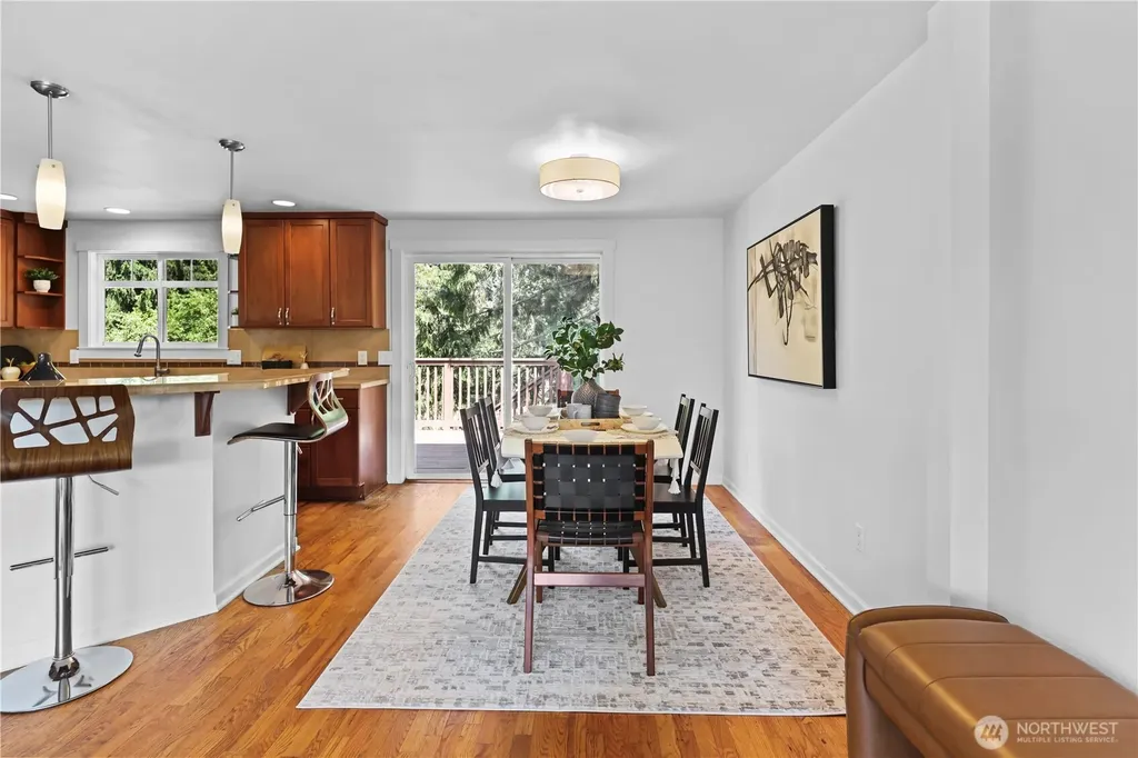 14556 75th Avenue NE Kenmore WA 98028