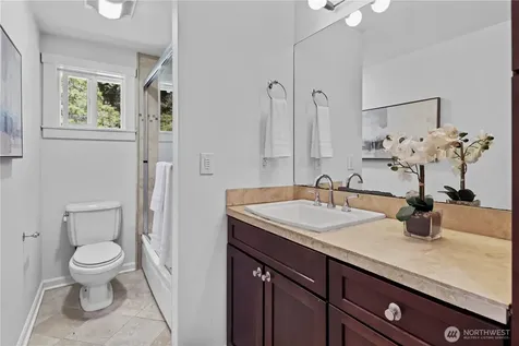 14556 75th Avenue NE Kenmore WA 98028