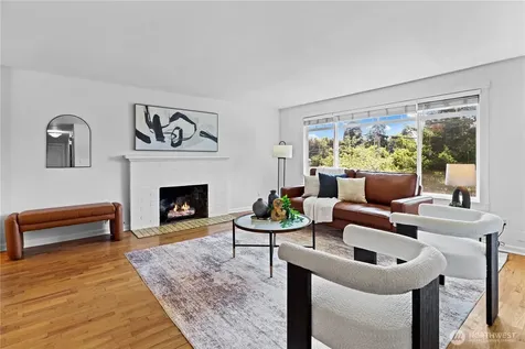 14556 75th Avenue NE Kenmore WA 98028