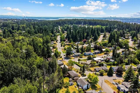 14556 75th Avenue NE Kenmore WA 98028