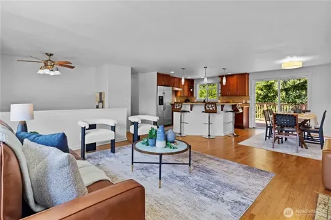 14556 75th Avenue NE Kenmore WA 98028