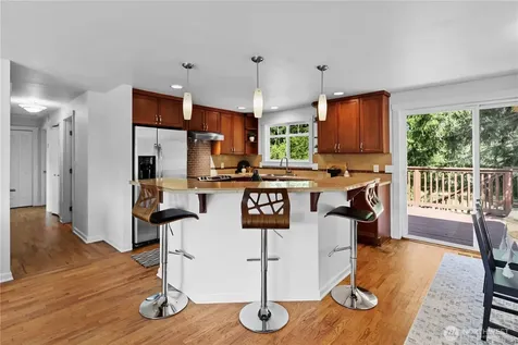 14556 75th Avenue NE Kenmore WA 98028