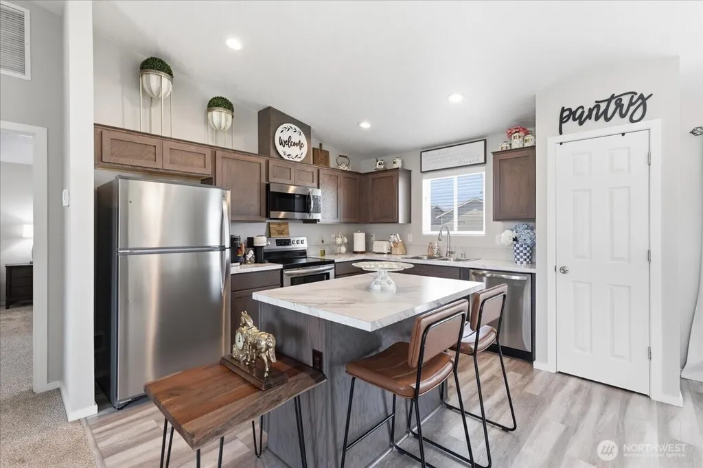 915 E Mt. Adams Street Othello WA 99344