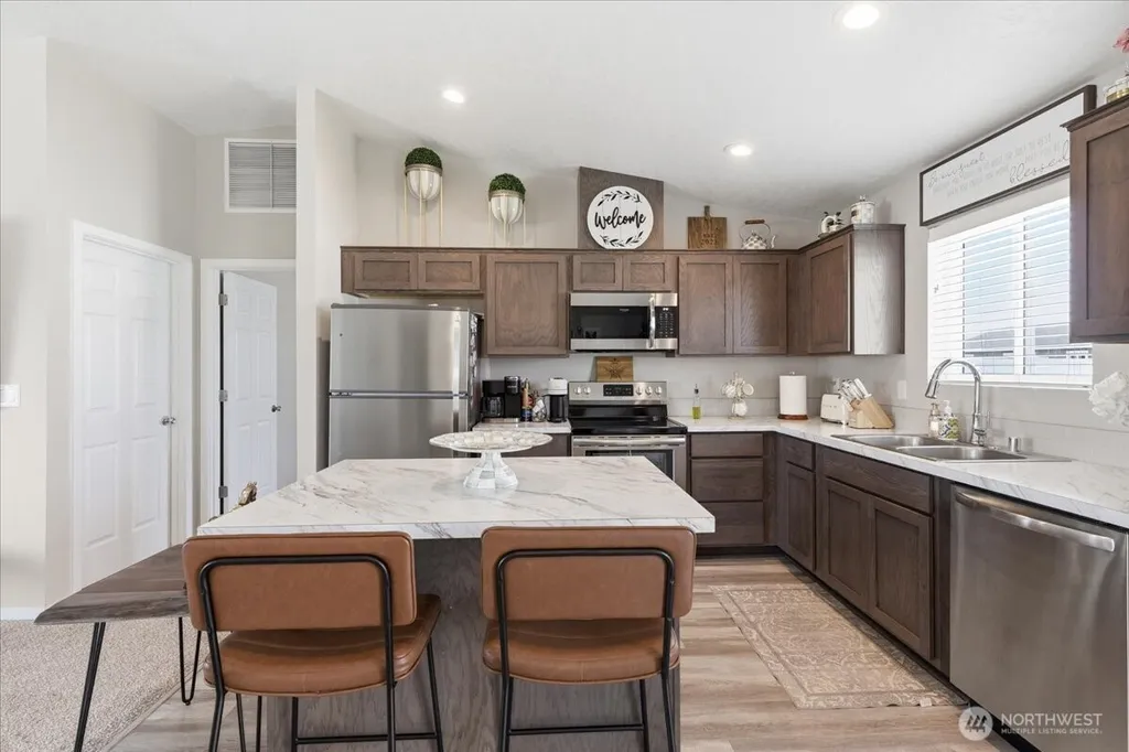 915 E Mt. Adams Street Othello WA 99344