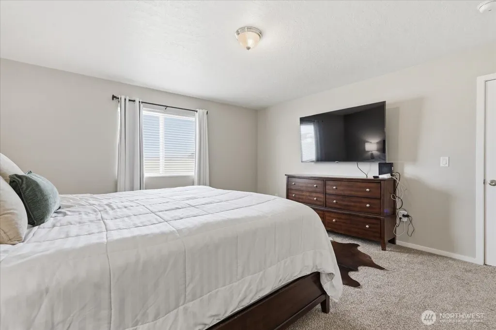 915 E Mt. Adams Street Othello WA 99344