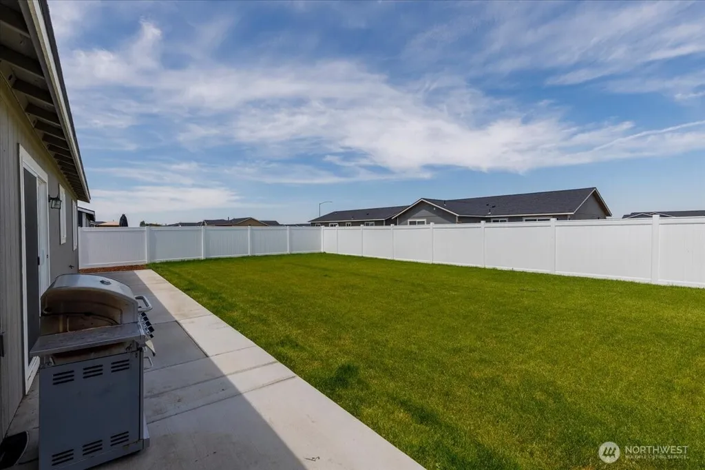 915 E Mt. Adams Street Othello WA 99344