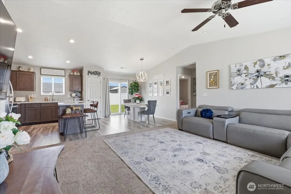 915 E Mt. Adams Street Othello WA 99344
