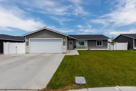 915 E Mt. Adams Street Othello WA 99344