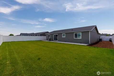 915 E Mt. Adams Street Othello WA 99344