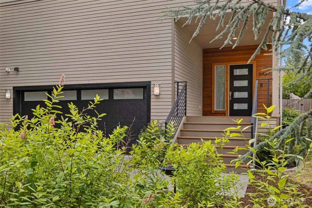 5957 17th Avenue SW Seattle WA 98106