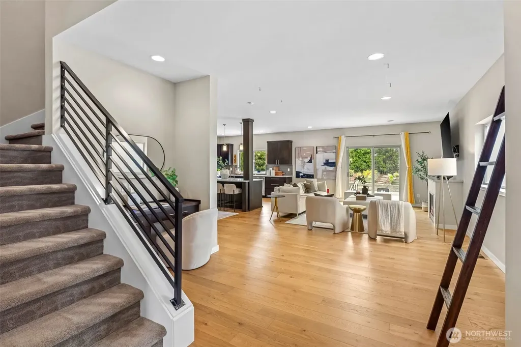 5957 17th Avenue SW Seattle WA 98106