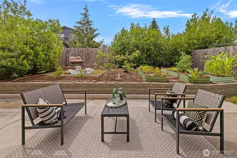 5957 17th Avenue SW Seattle WA 98106