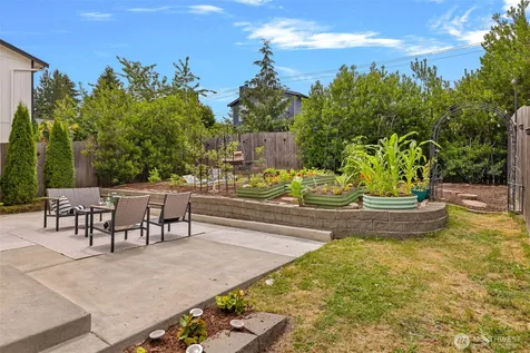 5957 17th Avenue SW Seattle WA 98106
