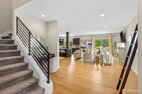 5957 17th Avenue SW Seattle WA 98106